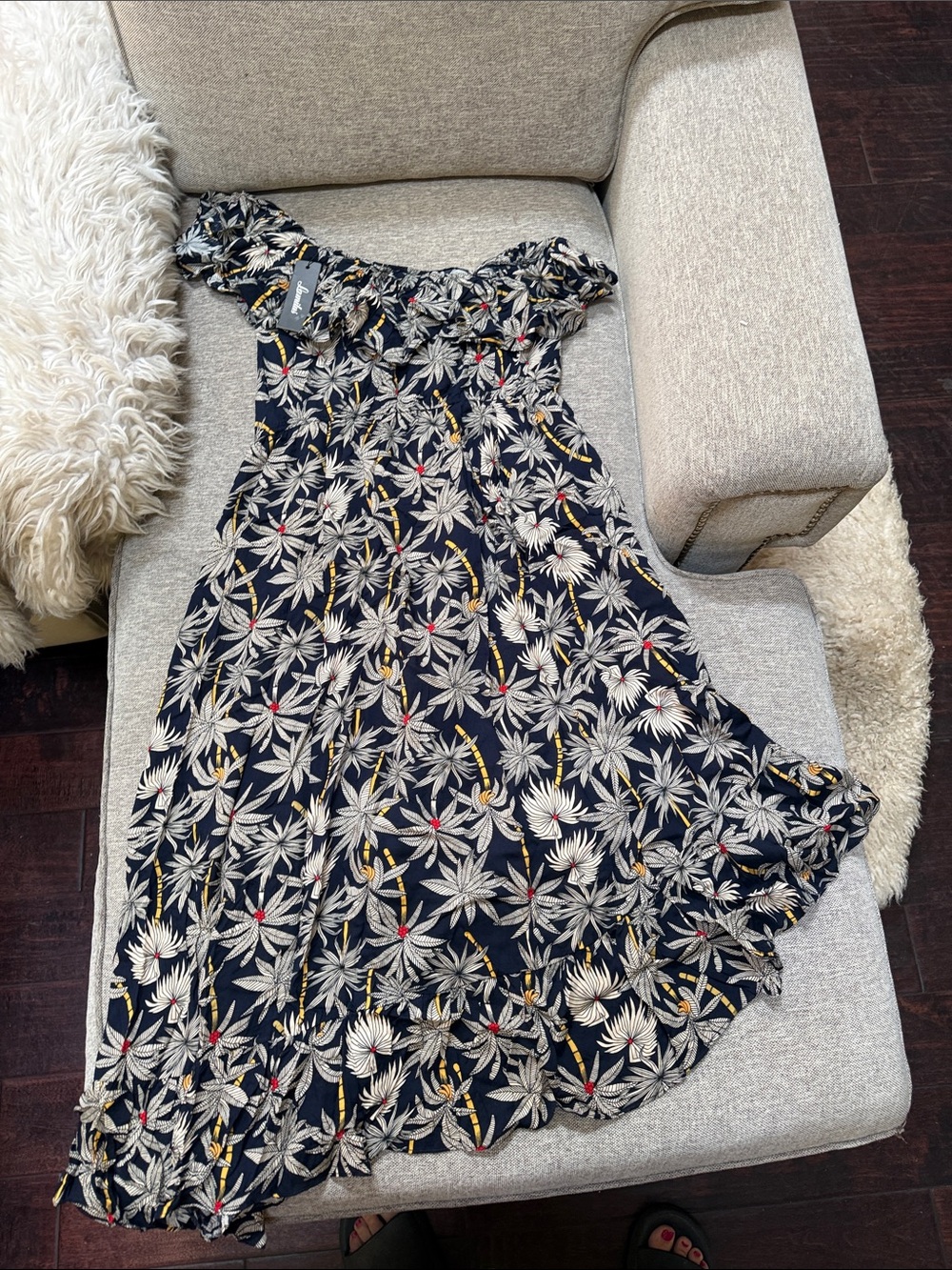 Floral Ruffle Neck Dress - Navy/White